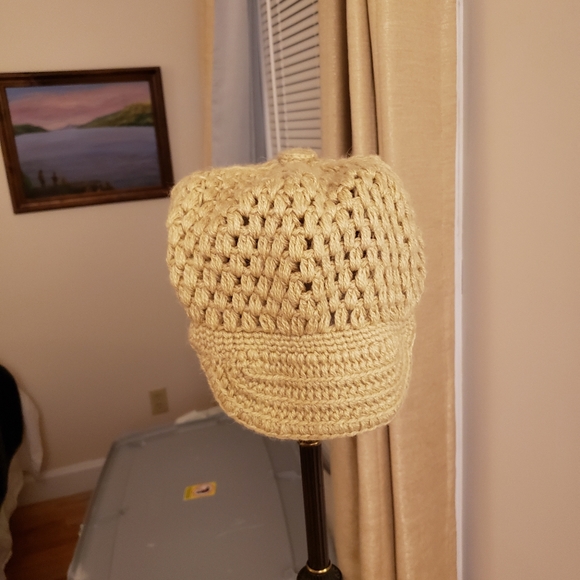 Two similar style hatz - Picture 2 of 6